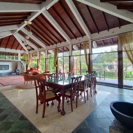 Villa Bukit Danau Lot 14 Cinengangirang 외부 사진