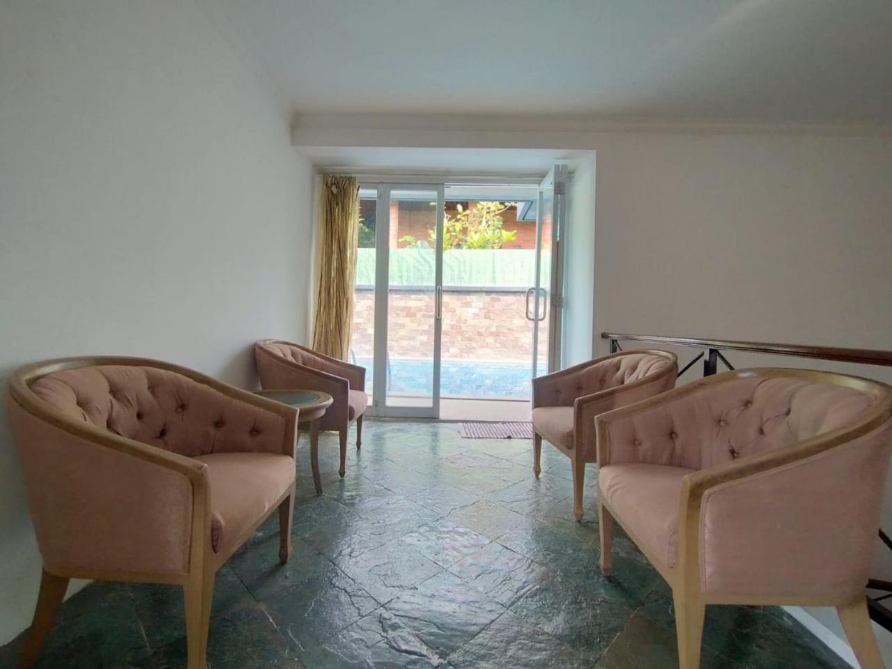 Villa Bukit Danau Lot 14 Cinengangirang 외부 사진
