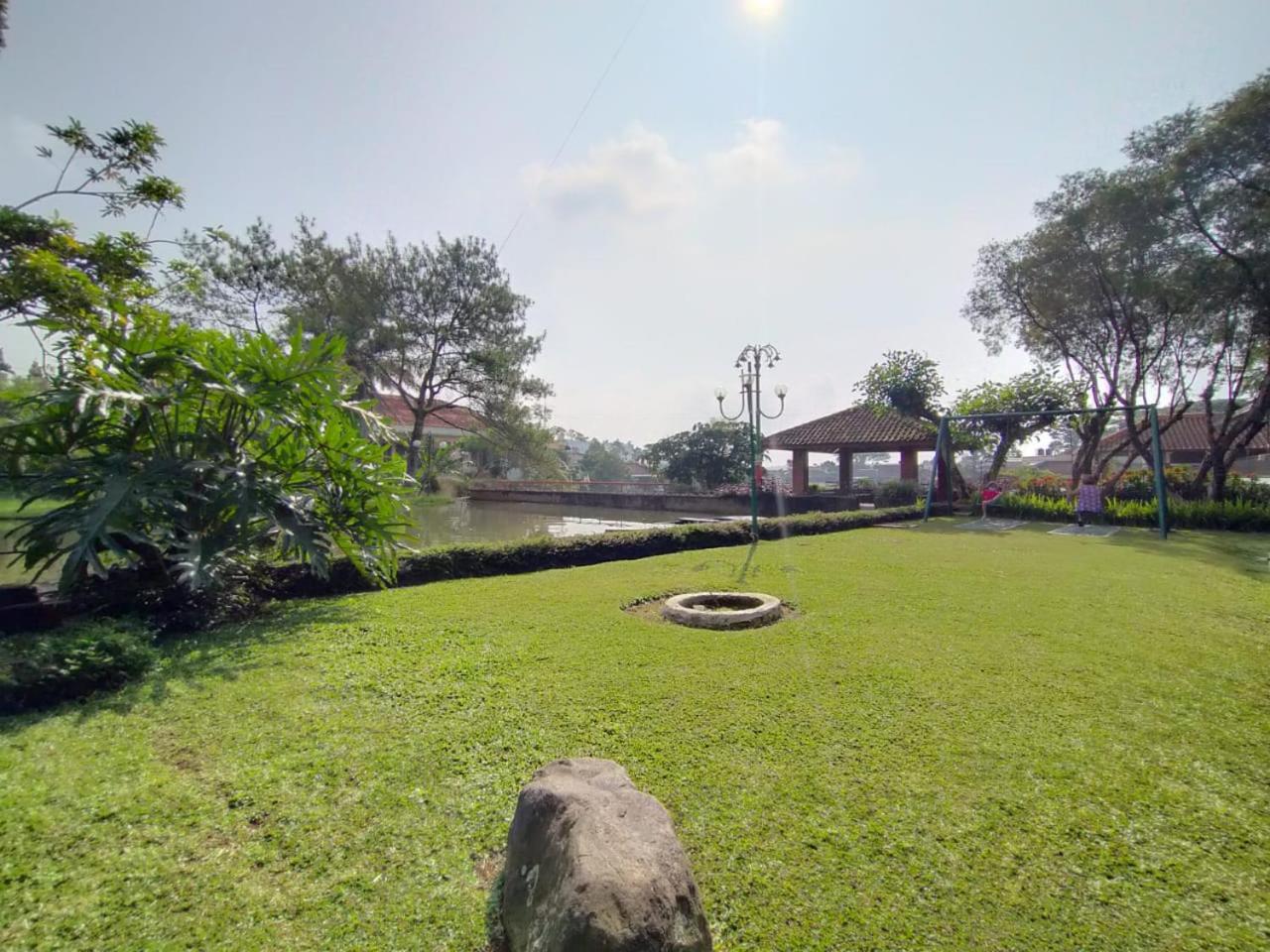 Villa Bukit Danau Lot 14 Cinengangirang 외부 사진